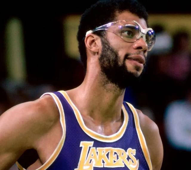 得二次持球 得二次持球